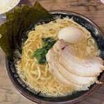 横濱家系ラーメン織田家 - 