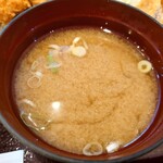 Tonkatsu Hararaki - 味噌汁も、普通に美味しい。