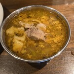 gopのアナグラ - トムセープ・ムー。イサーン風豚のスープ。鮮烈な香り。最高。