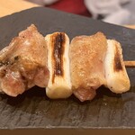 焼鳥 山もと - シビレ鶏皮巻き