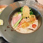 カニ蟹 crab noodle 三宮 - 