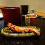 玉笑 - 「菊姫純米」と「海老の味噌漬け焼き」