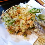 丸屋 - 2013, Sep 野菜かきあげ　細かく切った根菜がざっくざく