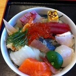 マルトモ水産 鮮魚市場 - マルトモ水産 海鮮丼 ￥1300円