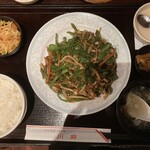 四川料理刀削麺 川府 - 