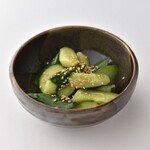 Addictive sesame and salt cucumber