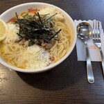 谷川のパスタ エルベ - スープ納豆パスタ(ハーフサイズ)