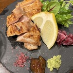 炭火バルとりびぃーの - 