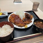 とんかつ荘 フジマル - ロース&ヘレ合盛り定食にソースはデミグラスと特製トマトソースの相がけで