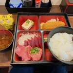 まぐろ太郎 - まぐろづくし定食　1,250円(税込)