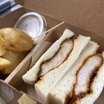 YES!!カツサンド - カレーカツサンド　トッピングチーズ