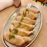 ガウでぃ - トマトバジル餃子