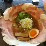 醤油らーめん ピース - 