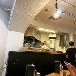 手打ち正麺 Hachimitsu - 店内