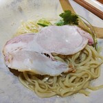 ジャパニーズ ラーメン 五感 - 低温調理の豚肩ロースチャーシュー ♪