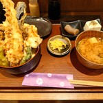 ジャポニカスタンド 本町八番出口店 - リニューアルされた「極・天丼」