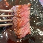 tcc 炉窯炭火焼Steak - 表面は香ばしく、中はしっとりジューシー。
