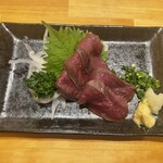 旨い馬肉とレモンサワー 銀邸酒場 - 馬肉のハツ刺し