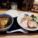 松戸富田麺業 - 濃厚つけ麺並　麺半分、ライス