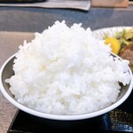 なんか喰ぃ亭 - 大盛り(無料)