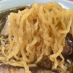 味の大西 - 縮れ麺