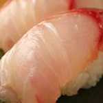 h Kiduna sushi - おろしたばかりの鯛♪プリップリです
