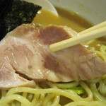 こうかいぼう - しっとりとした食感で、脂がすーっと溶けていく。
      
      