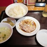 龍海閣 - 