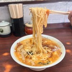 Men Chuubou - 酸辣湯麺970円