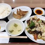 東方餃子坊 - 回鍋肉定食・餃子３個付