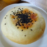 ブラウニー ブレッド＆ベーグルズ - クリームチーズあんぱん