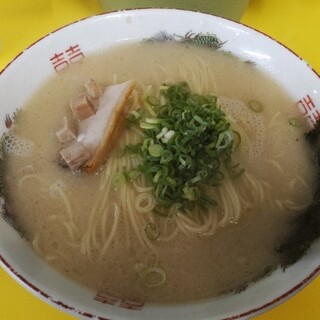 ラーメンまむし - 料理写真: