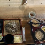 八郷の里 - 大山おこわとざる蕎麦・とろろとざる蕎麦