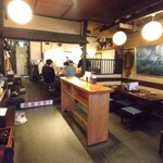 Tenryuu - 出入口前の店内様子(支払時に撮影)