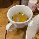 南海飯店 - かたい焼ソバのスープ