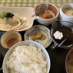 マリーン - クリームコロッケ定食