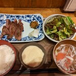 大宮牛タンいろ葉 - 厚切り牛タン定食