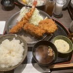 とんかつ とん米 - エビフライ上ヒレかつ定食とメンチカツ（2023年9月2日撮影）