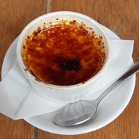 Bar Espanol LA BODEGA 大阪店 - クレマ・カタラナ　プリンの上のキャラメルがブリュレしてあり、プリンはカスタードのようにコクが凄い⤴️⤴️　デザートは別バラです☺️