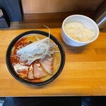 味噌っ子 ふっく - ライスの器が温められてたのが素晴らしい、普通温めるのってラーメンどんぶりだけですよ。