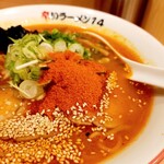 辛いラーメン14 - 唐辛子どばっと