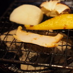 界 阿蘇 - 焼きもの：黒鮑炭火焼