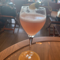 ザ タヴァン グリル＆ラウンジ - 