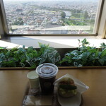 YAMATOYA COFFEE 32 - 料理写真:32階からの絶景と共に朝ご飯