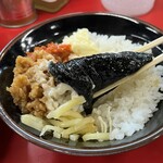 王道家直系 IEKEI TOKYO - ライスを海苔で巻く