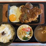 キャラバン - 「味噌カツ定食セット」