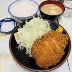 お食事 まるやま - ロースカツ定食
