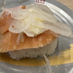活魚寿司 - サーモン