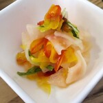 とんかつ成蔵 - ピクルス