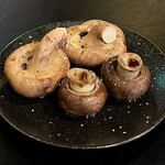 焼肉 弱肉強食 - 椎茸、マッシュルーム